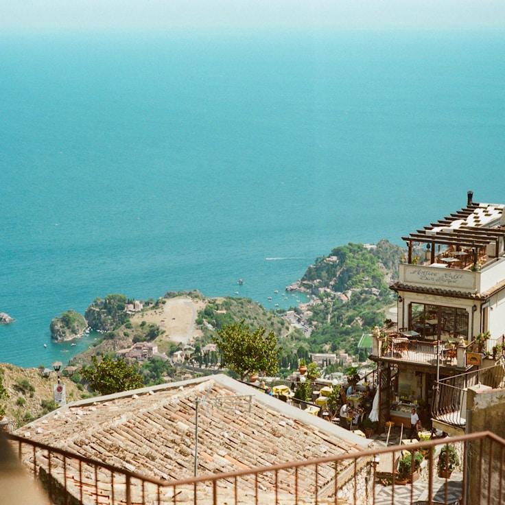 Outdoor terrace seating suitable for families in Lisbon